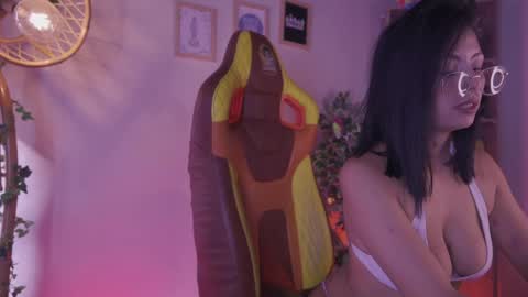 Snapshot of nataly_greey_ chatting on 04/22/26, 01:34 Nataly online show from 04/22/26, 01:34