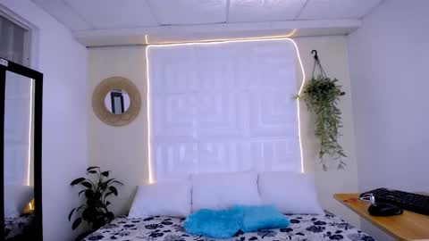 Snapshot of nataly_mcry chatting on 03/09/26, 06:34 NATALY online show from 03/09/26, 06:34