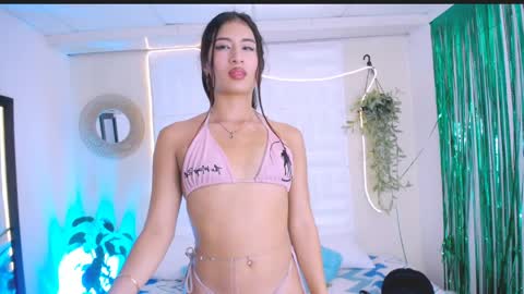 Snapshot of nataly_mcry chatting on 04/07/26, 08:09 NATALY online show from 04/07/26, 08:09