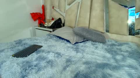 Natalye foster online show from 11/10/25, 07:46