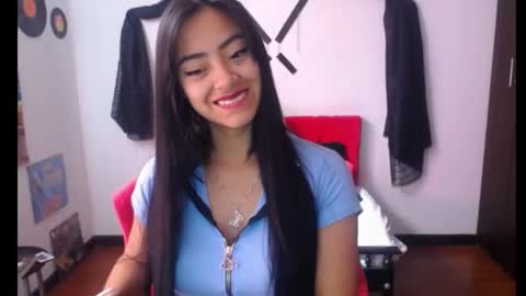 Nataly Escobar online show from 01/22/25, 02:03