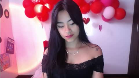 Nataly Escobar online show from 02/20/25, 12:04