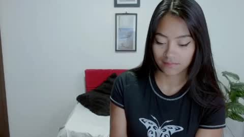 Nataly Escobar online show from 01/06/26, 12:31