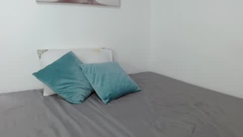 NATALY GOLDEN online show from 09/12/25, 01:33