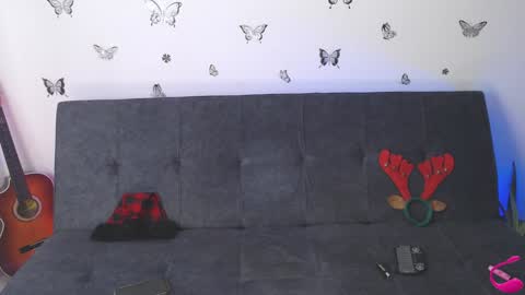   online show from 12/23/24, 08:57
