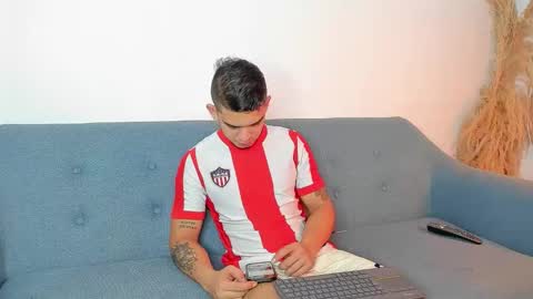 natan_77 online show from 12/17/25, 03:29