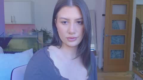 Snapshot of natasha1923 chatting on 04/21/26, 01:50 Natasha will be online during the week of the 25th online show from 04/21/26, 01:50