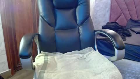 Natasha online show from 10/09/25, 05:44