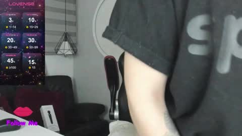 Snapshot of natasha__logan chatting on 10/13/25, 04:01 Natasha online show from 10/13/25, 04:01