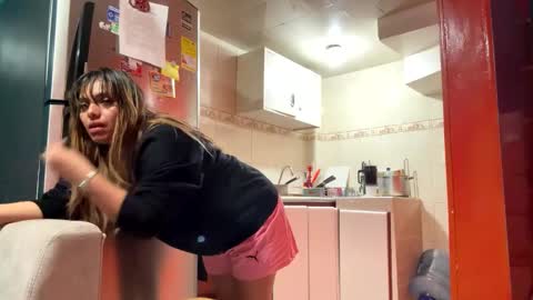 Snapshot of natasha__magics chatting on 10/16/25, 02:01 natasha__magics online show from 10/16/25, 02:01