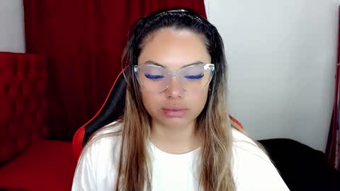 Snapshot of natasha__magics chatting on 03/25/26, 03:01 natasha__magics online show from 03/25/26, 03:01