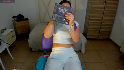 Snapshot of natasha_bernett chatting on 04/17/26, 10:57 Natasha Bernett online show from 04/17/26, 10:57