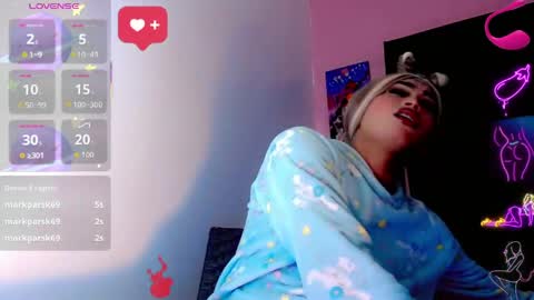 Snapshot of natasha_clifford chatting on 04/20/26, 07:48 natasha_clifford online show from 04/20/26, 07:48