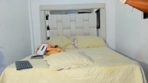 Snapshot of natasha_joyy chatting on 02/24/25, 09:31 SARA online show from 02/24/25, 09:31