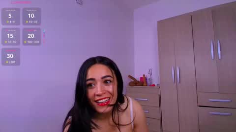natasha_klump online show from 12/18/25, 11:05