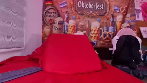 Snapshot of natasha_luna_ chatting on 10/04/25, 07:12 Natasha online show from 10/04/25, 07:12