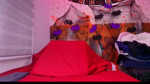 Snapshot of natasha_luna_ chatting on 10/18/25, 07:14 Natasha online show from 10/18/25, 07:14