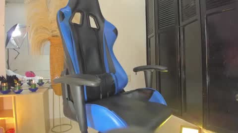 Snapshot of natasha_rodriguez86 chatting on 12/10/24, 09:12 Natty online show from 12/10/24, 09:12