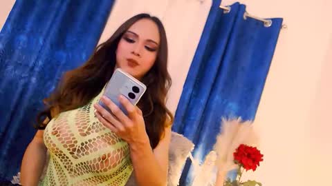 Snapshot of natasha_sins_ chatting on 09/11/25, 11:54 natasha_sins_ online show from 09/11/25, 11:54