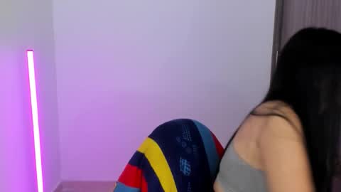 Natalia online show from 11/19/25, 08:53