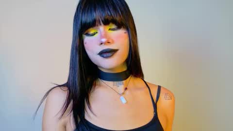 Natahsa  online show from 11/14/25, 08:46