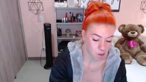 Snapshot of natasha_woo chatting on 01/25/25, 02:03 Nat online show from 01/25/25, 02:03