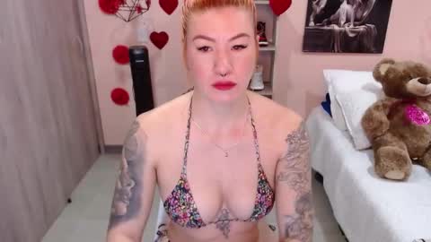 Snapshot of natasha_woo chatting on 03/07/25, 12:23 Nat online show from 03/07/25, 12:23