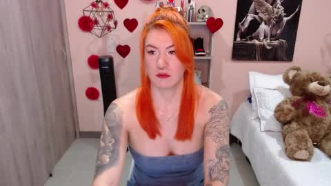Snapshot of natasha_woo chatting on 03/08/25, 10:43 Nat online show from 03/08/25, 10:43