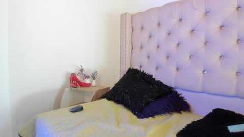 Natasha Claus online show from 05/15/26, 07:21