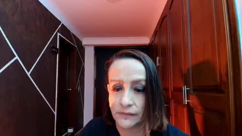 Natasha Mason online show from 02/11/25, 11:43