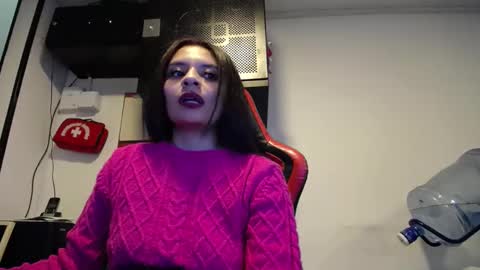 Natashax  online show from 09/19/25, 08:31