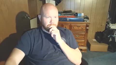 Snapshot of nate_b99 chatting on 04/28/26, 01:26 Nate online show from 04/28/26, 01:26