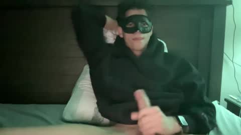 Snapshot of natebate05 chatting on 12/25/24, 04:54 Nate online show from 12/25/24, 04:54