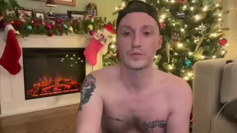 Snapshot of naterando chatting on 12/14/25, 01:55 naterando online show from 12/14/25, 01:55