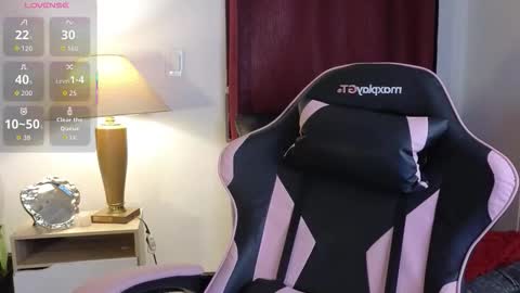 Snapshot of nath1_ chatting on 03/13/26, 11:11 NATHALIA online show from 03/13/26, 11:11