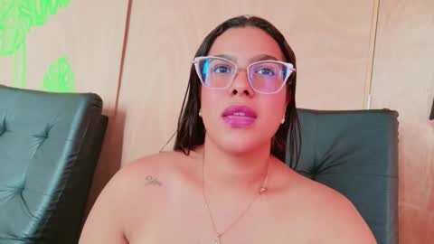 nathalia_correa online show from 11/27/25, 04:31