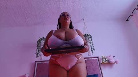 nathalia_correa online show from 06/04/26, 03:40
