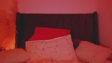 Nataly independent model dont forget to leave your like that will help me grow as a model online show from 02/13/26, 04:30