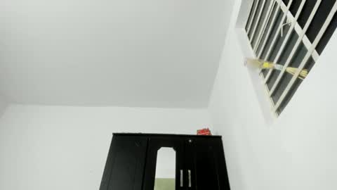 Snapshot of nathalia_hottman chatting on 12/26/24, 09:15     NATHALIA online show from 12/26/24, 09:15