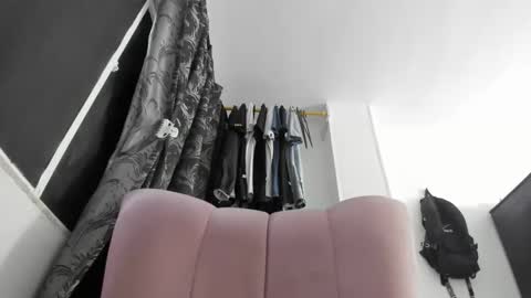 Snapshot of nathalia_hottman chatting on 10/13/25, 04:40     NATHALIA online show from 10/13/25, 04:40