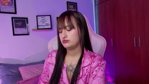 Nathalia Ramirez online show from 02/19/26, 07:04