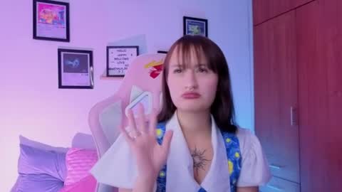 Nathalia Ramirez online show from 04/16/26, 05:52