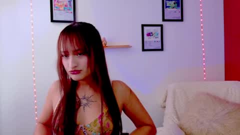 Snapshot of nathalia_ramirez_ chatting on 06/16/26, 07:27 Nathalia Ramirez online show from 06/16/26, 07:27