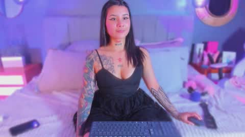 Snapshot of nathalia_stone_ chatting on 02/01/26, 12:53 nathalia stone online show from 02/01/26, 12:53