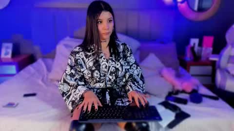 Snapshot of nathalia_stone_ chatting on 03/26/26, 03:34 nathalia stone online show from 03/26/26, 03:34