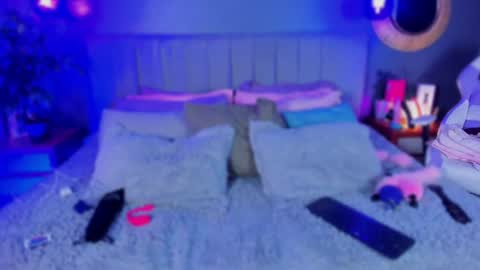 Snapshot of nathalia_stone_ chatting on 08/05/26, 03:20 nathalia stone online show from 08/05/26, 03:20