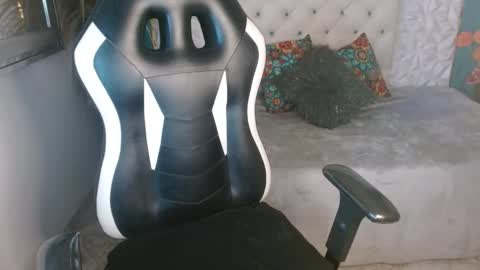 Snapshot of nathaliasweet_1_ chatting on 11/19/25, 02:39 nathaliasweet_1_ online show from 11/19/25, 02:39