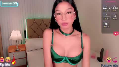   please follow me guyss online show from 02/22/25, 09:23