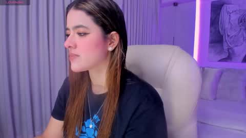 NATHALIE online show from 12/21/25, 11:06