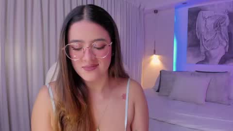 Snapshot of nathalie_rivers chatting on 05/07/26, 11:15 NATHALIE online show from 05/07/26, 11:15
